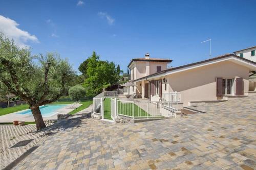 Cavaion Veronese Apartamento | Villa Chiara APT 2-Appartamento in villa con piscina