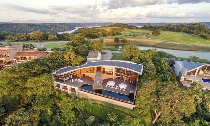 Península de Papagayo Villa | Villa CieloMar | Golf Course View - Located in Magnificent Peninsula Papagayo with Private Pool