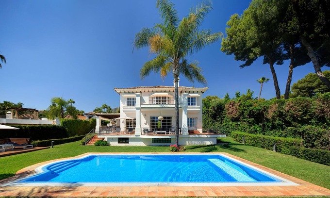 Marbella Villa | Villa cerca de la playa en Marbella Golden Mile