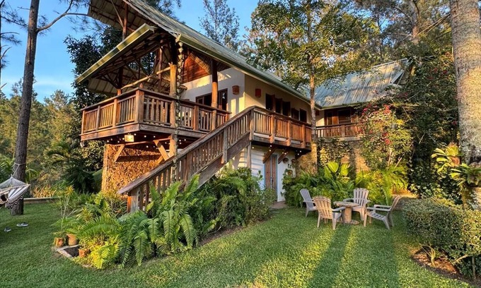 Jarabacoa Cabaña | Villa Cocuyo; Beautiful 3 BR Cozy Cabin at Jaraboca.