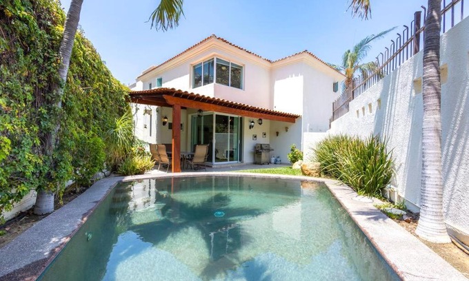 Pedregal Villa | Villa Cola de Ballena in Exclusive El Pedregal at Cabo's Downtown