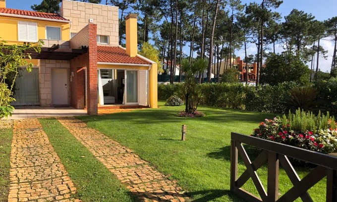 Mira Casa | Villa Coloane - Family Vacation House