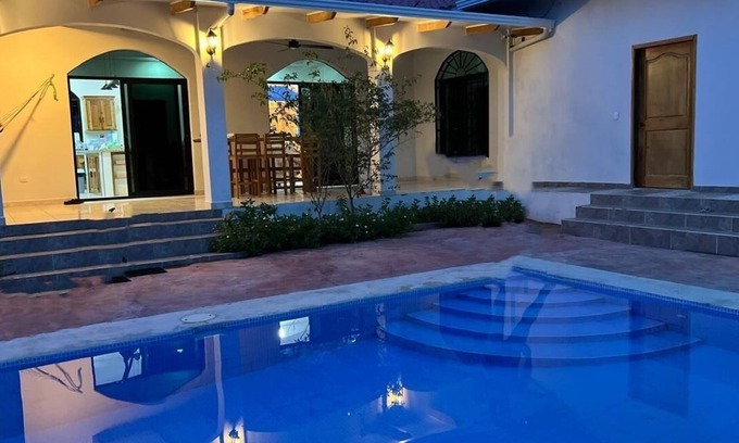 Coyolito Villa | Villa comoda y privada en la Isla del Tigre a pocos minutos del mar