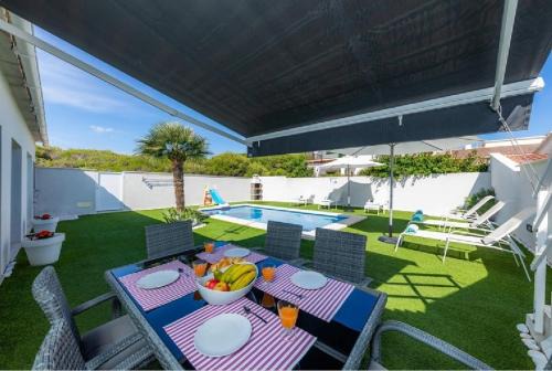 Son Serra de Marina Casa | Villa con Piscina junto al Mar