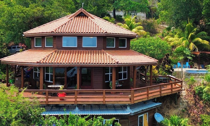 Calabash Bight Casa | Villa con Vista @ Calabash Bight, Roatan.