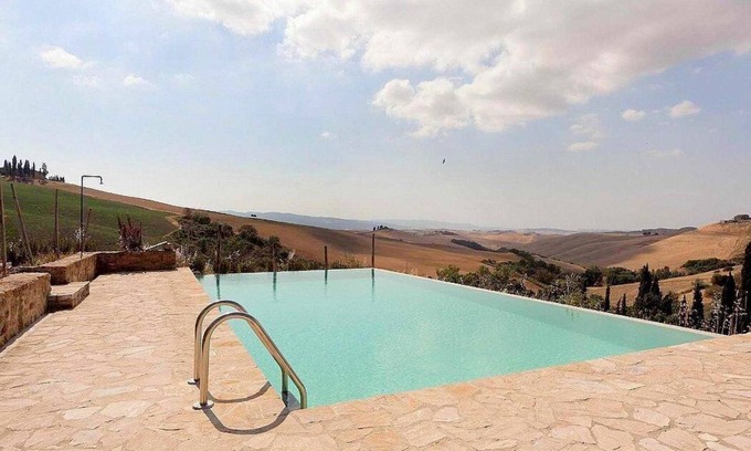 Volterra Villa | Villa Coratina: A characteristic and welcoming two-story villa situated in a quiet location, a few minutes from the town center, with Free WI-FI.