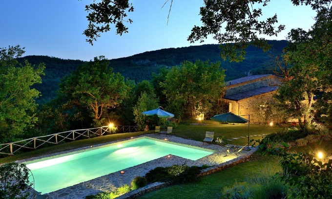 Umbertide Villa | Villa Costa pequeña con piscina privada.
