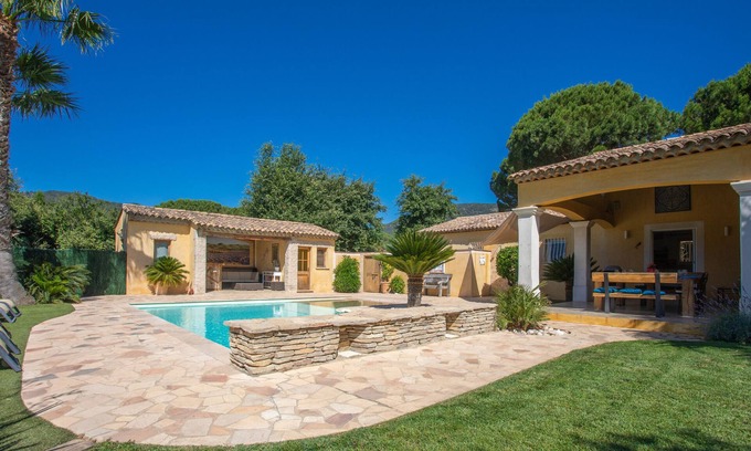 Les Brugassieres Villa | Villa 'D'Amour' con terraza privada, Wi-Fi y aire acondicionado