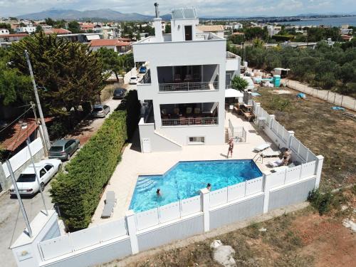 Spata-Artemida Apartamento | Villa d'Irene-near athens airport , 200 meters from the beach davis