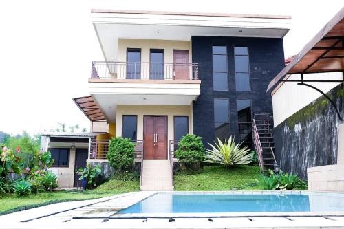 Cisarua Villa | Villa D'Mona