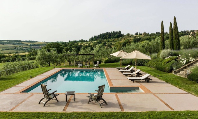 San Casciano dei Bagni Villa | Villa en San Casciano Dei Bagni con 7 habitaciones, capacidad 13
