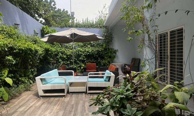 Medina Casa | Villa de 4 Chambres à Louer au Point E, Dakar