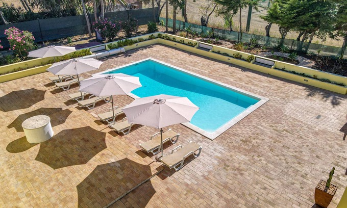 Funchal Villa | Villa Dean: Private Pool | For Families | AC & WI-FI | Near Golf Course