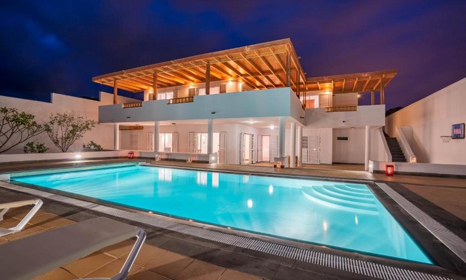 Puerto Calero Villa | Villa Dedalos - A luxury large villa with a heated pool in Puerto Calero