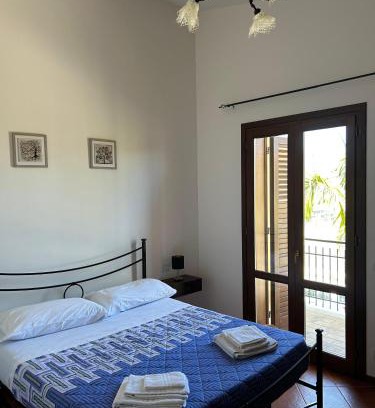 Valderice Villa | Villa del Conte Holidays