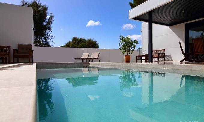 Chiclana de la Frontera Chalet De Esquí | Villa del Fresno con Piscina y parking