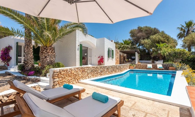 Sant Lluis Villa | Villa Delfín❤️ piscina privada, AC y WiFi gratis, 200mts del mar�