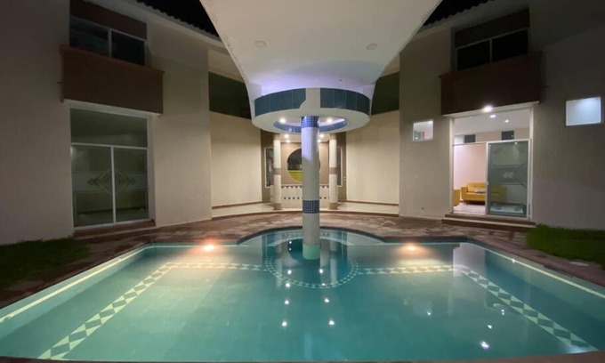 San Luis Potosí Villa | Villa delfines, suite, alberca y 4 habitaciones