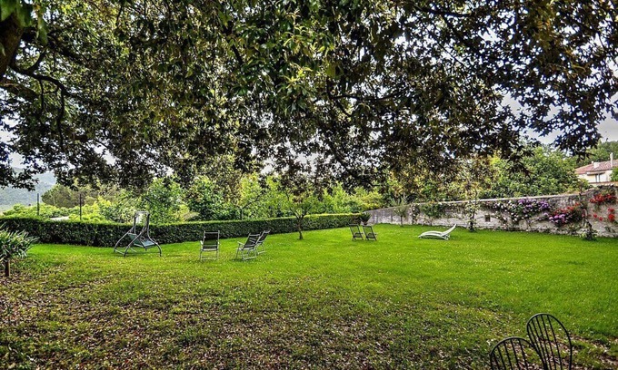 Calvanico Villa | Villa delle Signorine: Una elegante y acogedora villa de tres pisos situada en una zona tranquila.