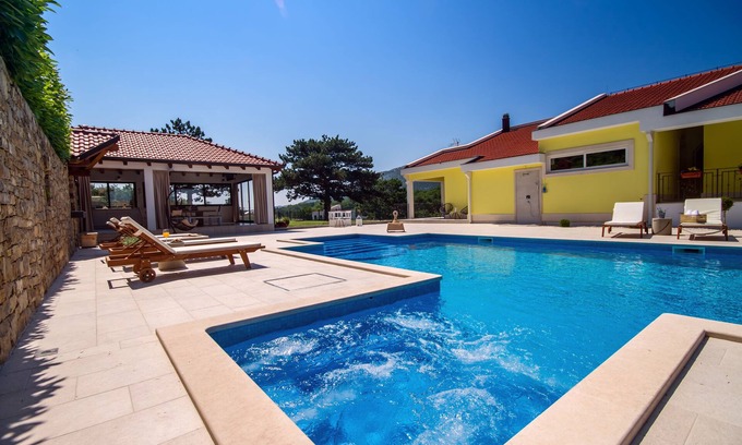 Tugare Villa | ¡NUEVO! VILLA DELMATI con pista de tenis, piscina con hidromasaje, 5 dormitorios