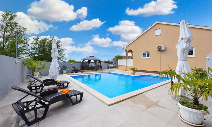 Brisevo Villa | Villa Delmonicos