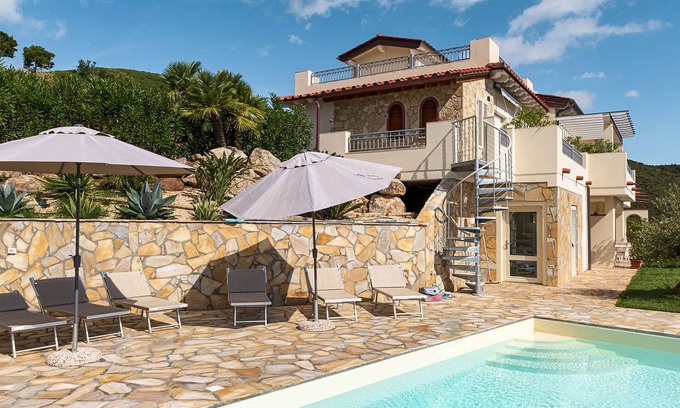 Lacona Casa | Villa di Sogno by Interhome