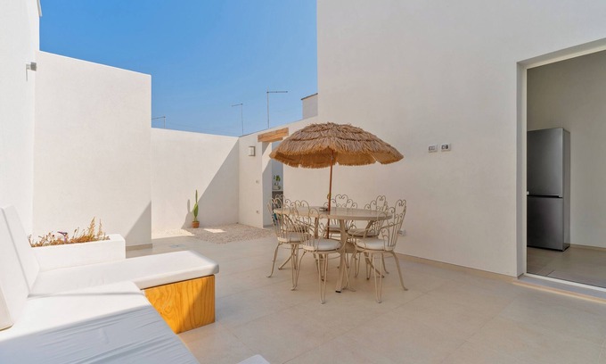 Torre Colimena Casa | Villa "Dimora Delle Riserve Naturali" cerca de la playa con jardín privado y Wi-Fi