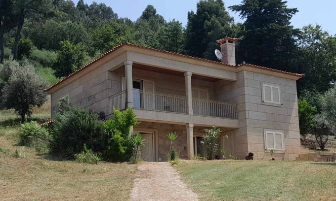 Portela de Santa Eulalia Cabaña | Villa do Carmo
