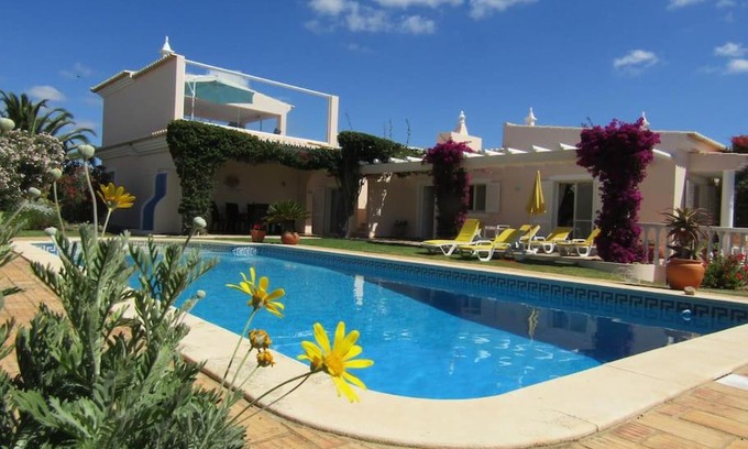 Estombar Villa | Villa do Farol