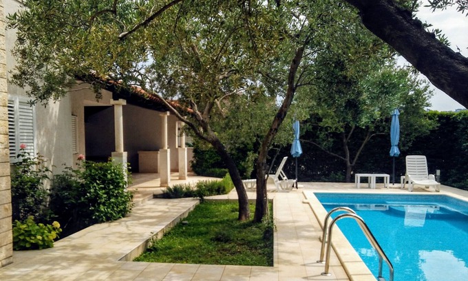 Businci Hotel | Villa Donadini