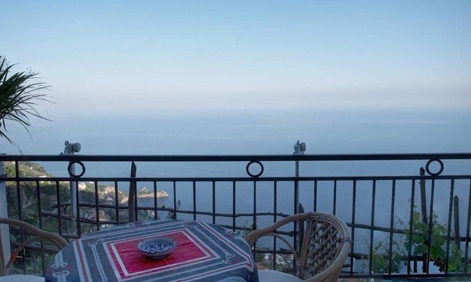 Bomerano Cama Y Desayuno | Villa Donna Fausta