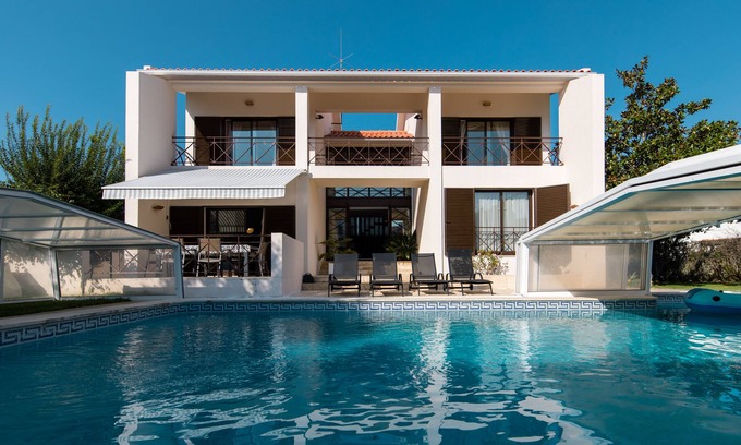 Castelo Villa | Villa "Dorada"
