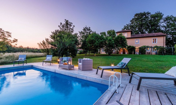 Orentano Villa | Villa Drago