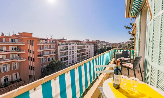 Carabacel Apartamento | VILLA DUBOUCHAGE AP2066 by RIVIERA HOLIDAY HOMES