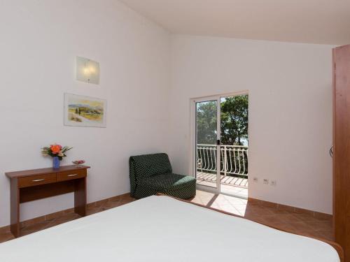 Plat Apartamento | Villa Dubravka - Superior Studio Apartment with Balcony and Sea View Apartman 3