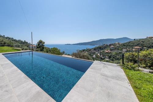 Zoagli Villa | VILLA DUFOUR 1 Lusso, Spazio e Vista Mare