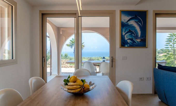 Arbus Villa | Villa Naruci Scivu (WWF Park)