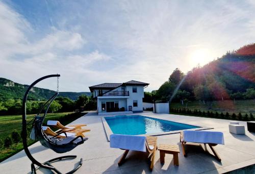 Bihac Villa | Villa Eda