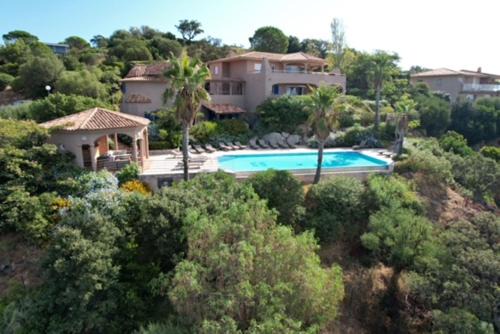 Cirendinu Apartamento | Villa eden blue F4 3