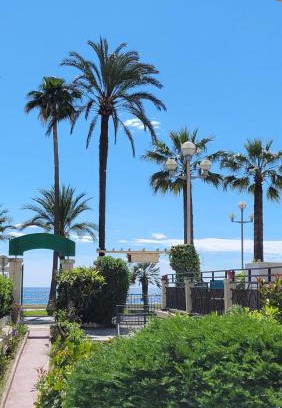 Les Baumettes Hotel | Villa Eden