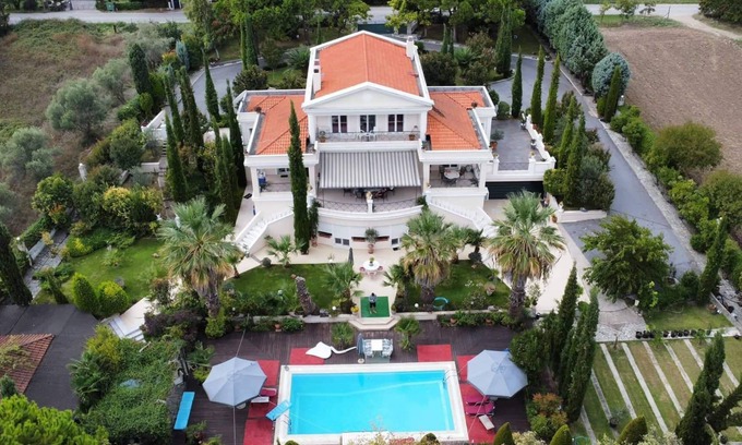 Thermaikos Villa | Villa Elena Perea Salónica
