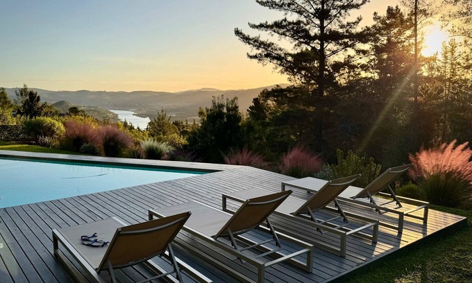 Knysna Villa | Villa Emeraude | Luxe 4BD, Simola Golf Estate