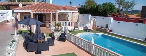 Montroi Chalet De Esquí | Villa entre terre et mer