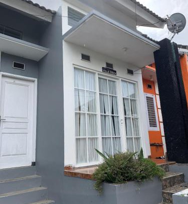 Oro Oro Ombo Casa | Villa ERICK Batu dekat Jatimpark 2