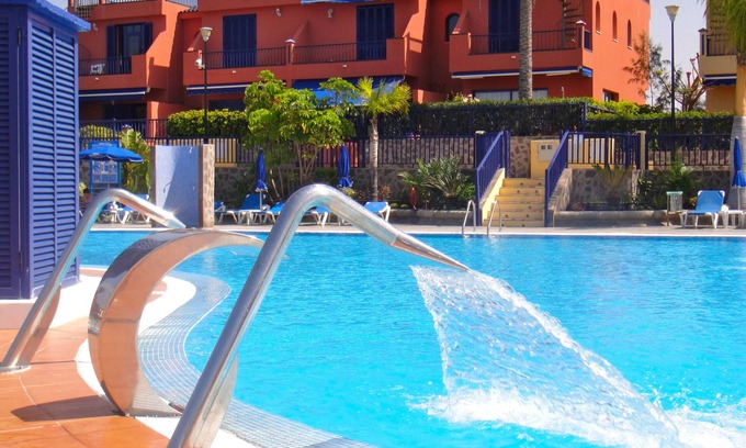 Costa Meloneras Casa | Villa con jardin privado, wifi y aire acondicinado en complejo con piscina