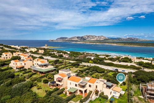 La Pelosa Casa | Villa Esclusiva con 600Mq di Giardino sulla Spiaggia della Pelosa