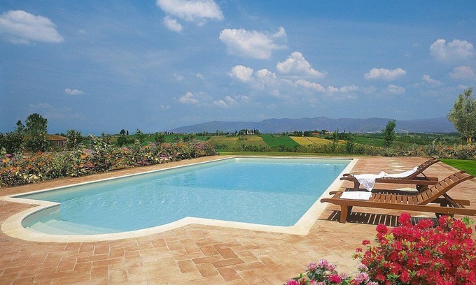 Le Piazze Villa | Villa Eterea: una antigua y lujosa casa de campo de tres plantas construida en el siglo XVIII.