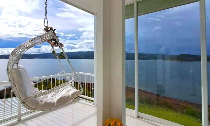 Tronadora Villa | Villa Eternity 3-Bed Villa with Lake Access!