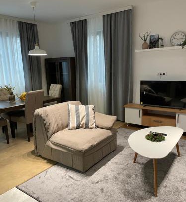 Lisina Apartamento | Villa Evergreen