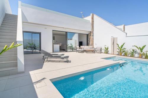Los Alcázares Villa | Villa Ezzio Los Alcazares